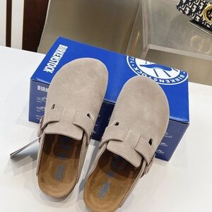 Birkenstock Boston Suede Embossed